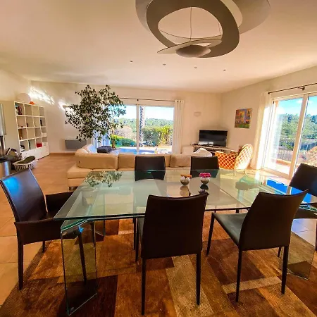 4 Chambres Avec Piscine Vue Mer Proche Plage De Villa